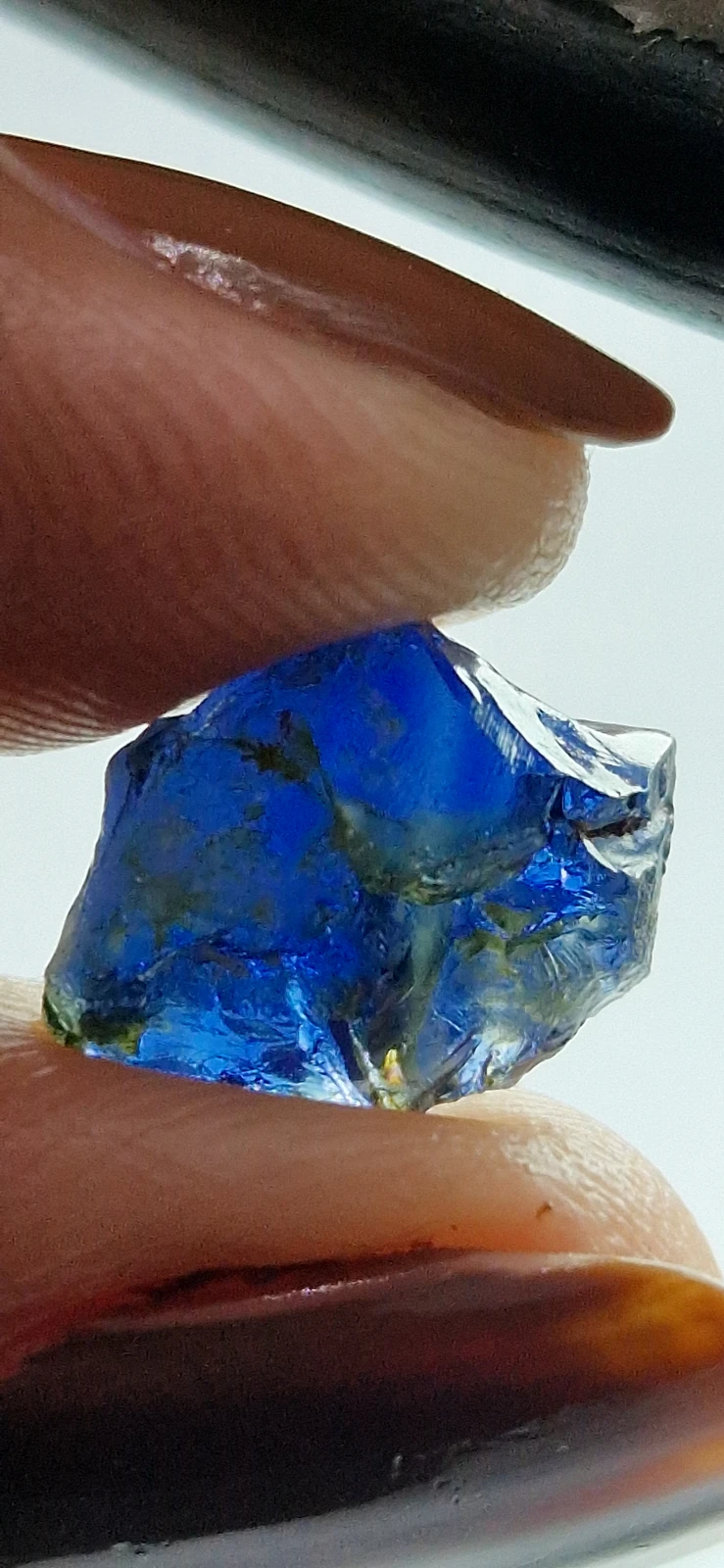 3.64ct Royal Blue sapphire Facet Quality Rough with Slight Inclusion from Madagascar — view 3