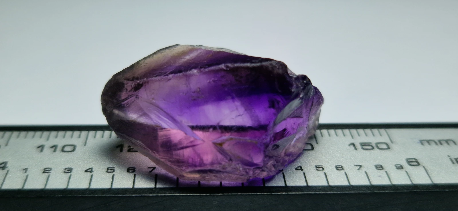 Rough Amethyst loose gemstone from Nigeria — view 5