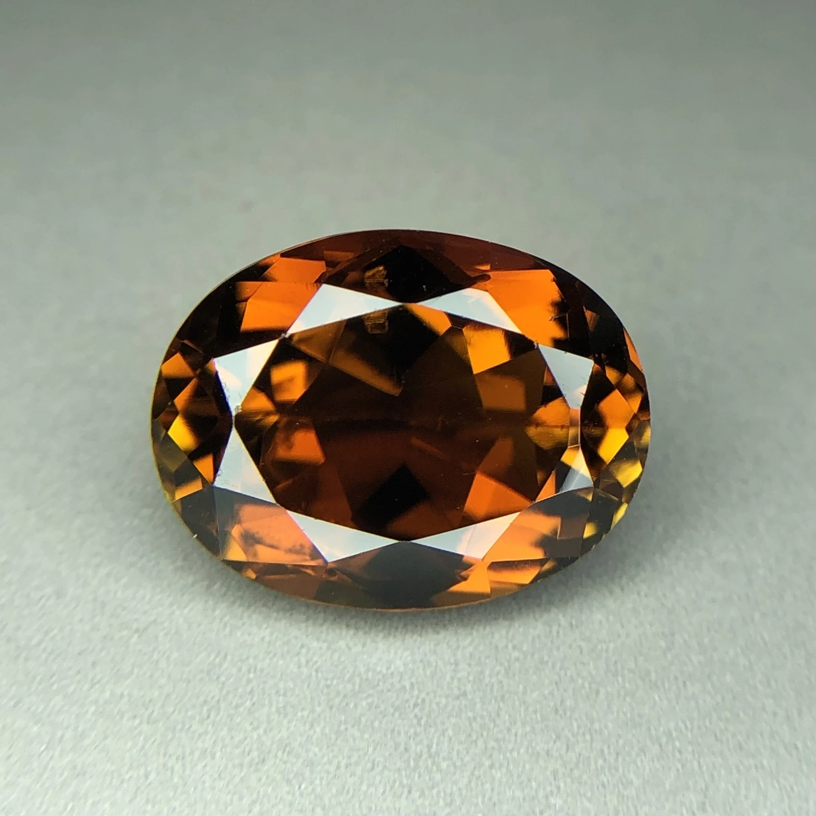 Gold Certicate Gemstone — view 3