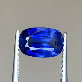 Certified 2.02 Cts GLEAMING NATURAL STUNNING BLUE SAPPHIRE